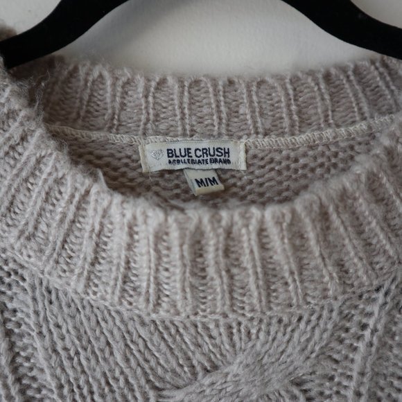 Cable Knit Beige Sweater - Picture 2 of 8